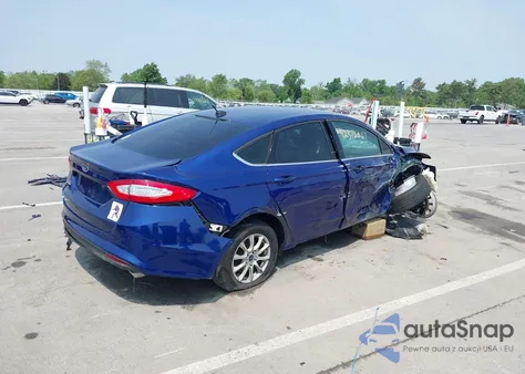 2015 Ford Fusion S z USA, uszkodzony, nr VIN 3FA6P0G72FR291088